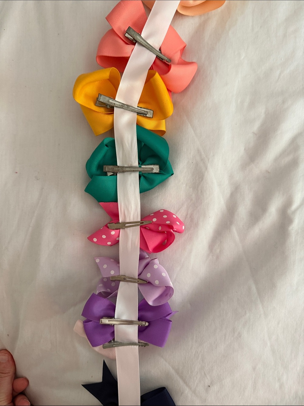Assorted Girls Bows - Picture 7 of 8